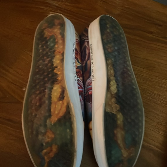 Van’s Judy Boca Limited Edition Triumph of the Hands Men’s Sneakers 12 - Picture 5 of 6